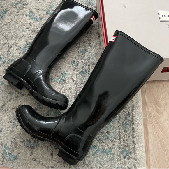 Hunter Original Tall Gloss Black Rain Boots - Picture 2 of 6